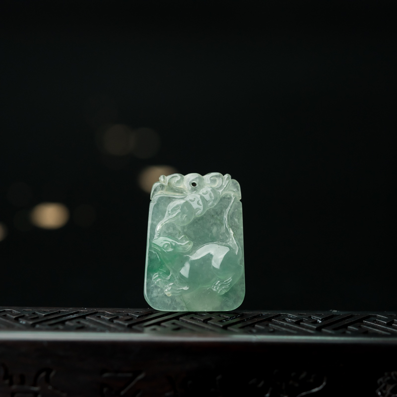 缅甸天然糯冰种飘翠翡翠子鼠吊坠-红掌柜