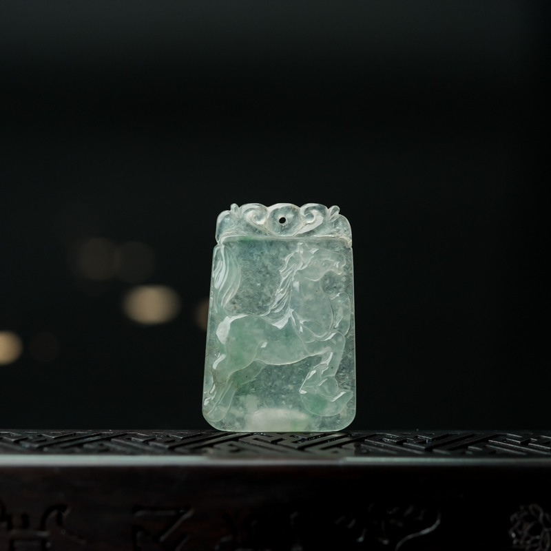 缅甸天然糯冰种飘翠翡翠午马吊坠-红掌柜