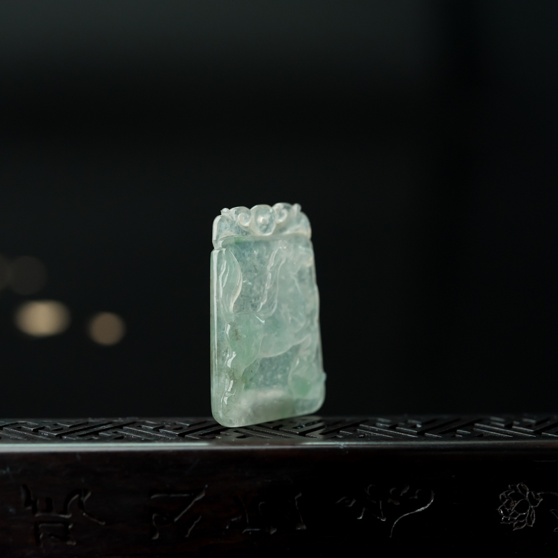 缅甸糯冰种飘翠翡翠午马吊坠-红掌柜