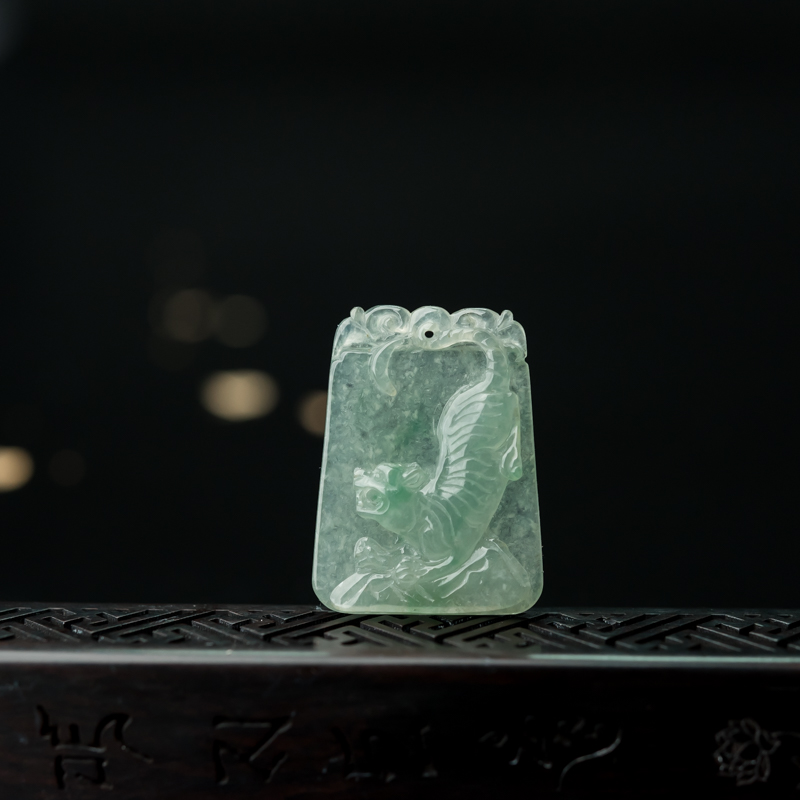 缅甸天然糯冰种飘翠翡翠寅虎吊坠-红掌柜
