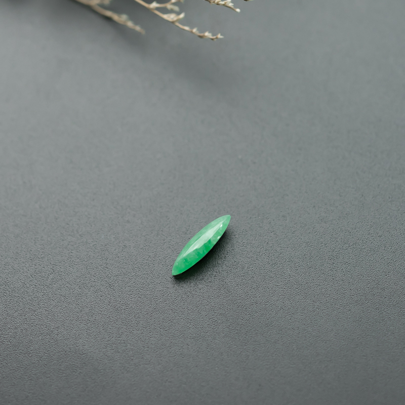 天然糯种翠绿翡翠随形戒面-红掌柜