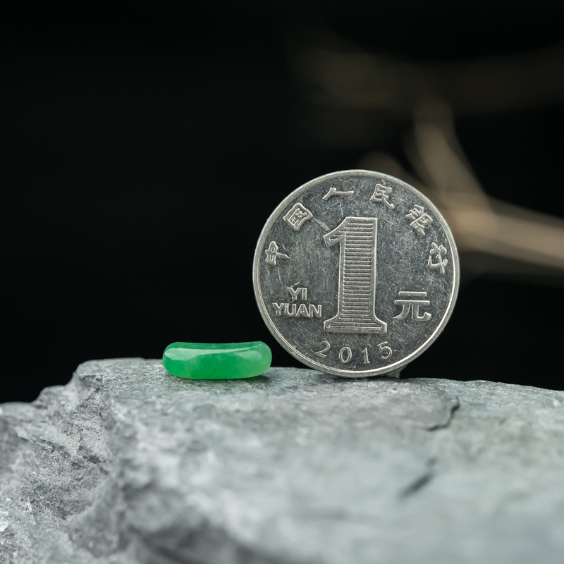 糯种翡翠马鞍戒面-红掌柜