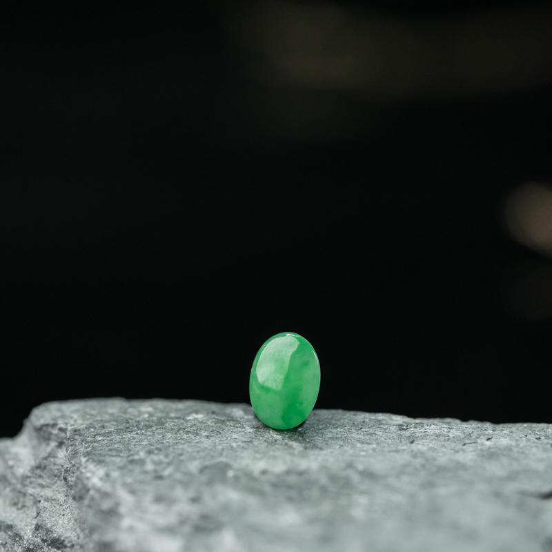 天然糯种翠绿翡翠戒面-红掌柜