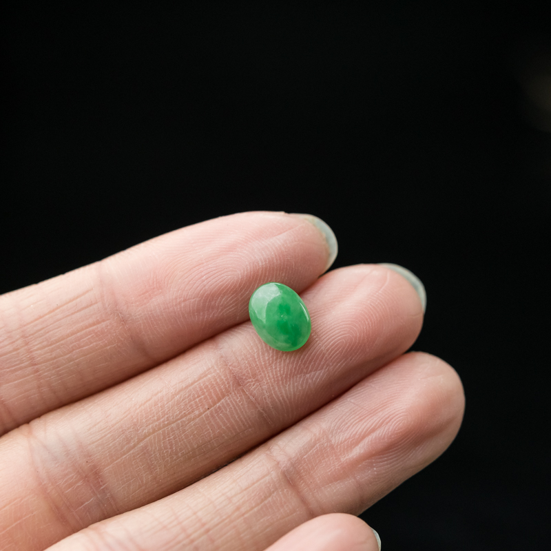 糯种翠绿翡翠戒面-红掌柜