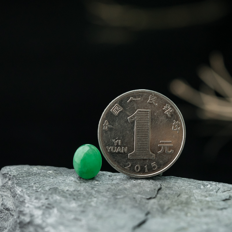 缅甸翠绿翡翠戒面-红掌柜