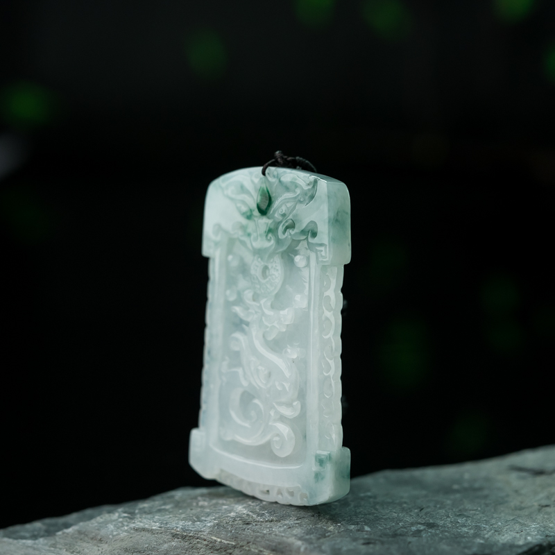 天然糯种飘花翡翠辰龙吊坠-红掌柜