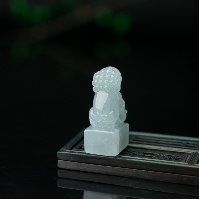 缅甸天然淡晴水翡翠瑞兽印章-红掌柜