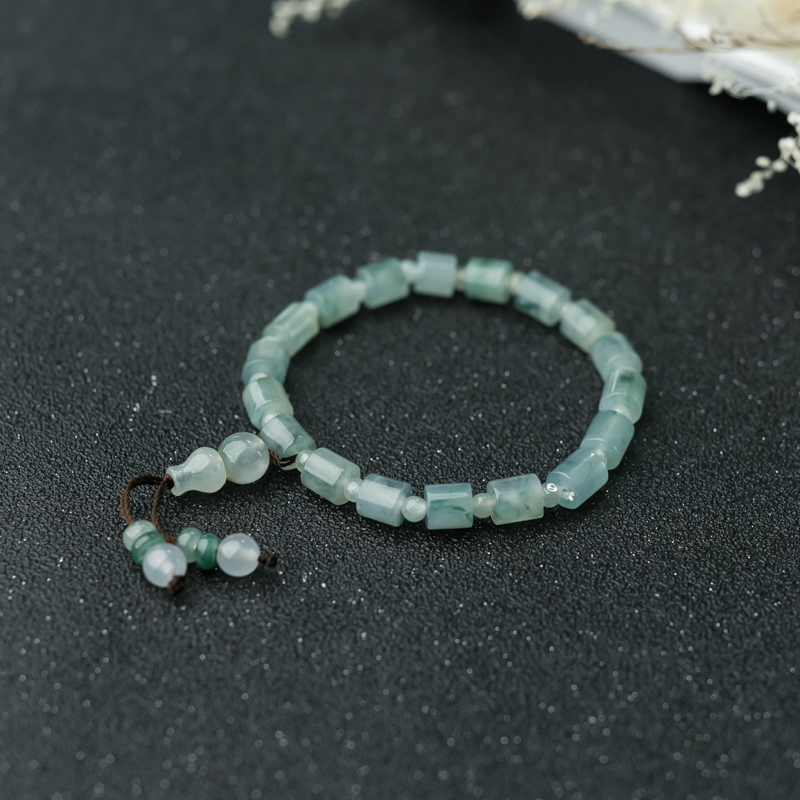 天然糯冰种飘花翡翠手串-红掌柜