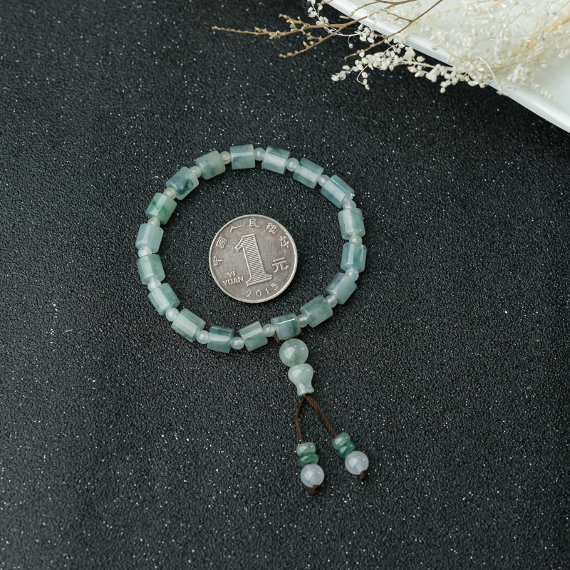 糯冰种翡翠手串-红掌柜