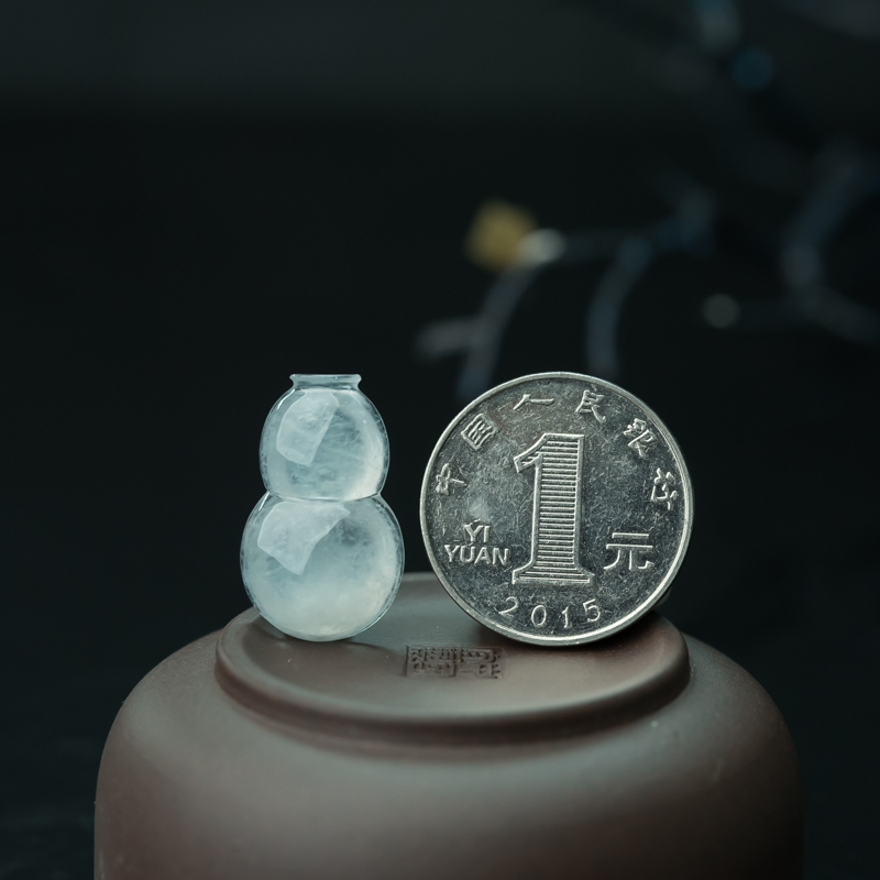 糯冰种翡翠葫芦挂坠-红掌柜