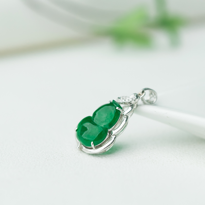 天然糯种翠绿翡翠福禄吊坠-红掌柜