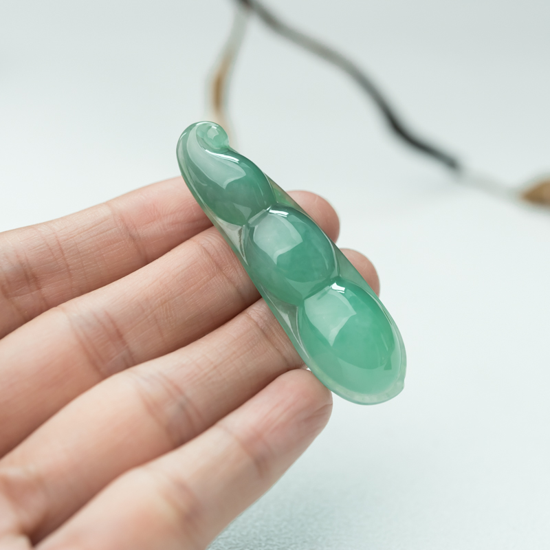 缅甸翡翠福豆吊坠-红掌柜