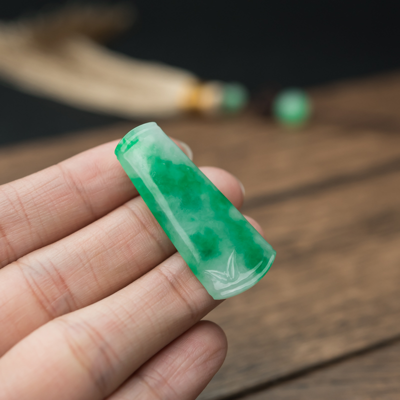 缅甸糯种飘翠翡翠节节高升吊坠-红掌柜