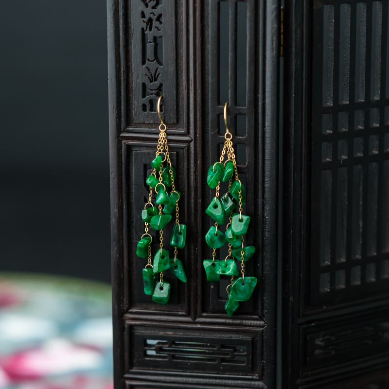 翠绿翡翠随形耳环-红掌柜