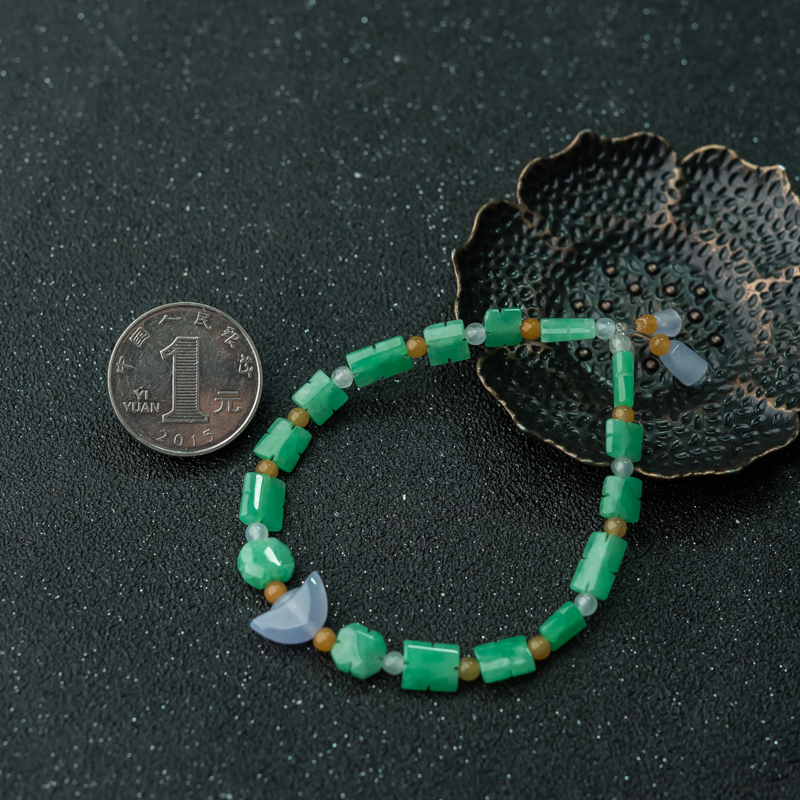 糯冰种翡翠手串-红掌柜