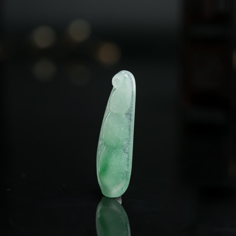 天然糯冰种飘翠翡翠福豆吊坠-红掌柜