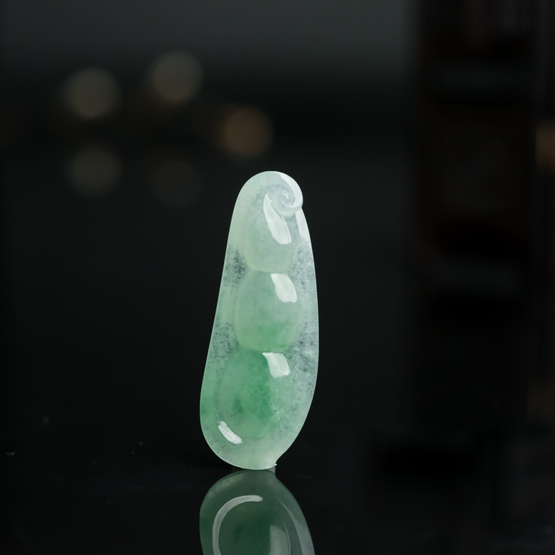 缅甸天然飘翠翡翠福豆吊坠-红掌柜