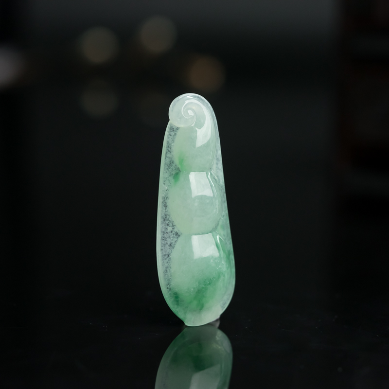 缅甸糯冰种飘翠翡翠福豆吊坠-红掌柜