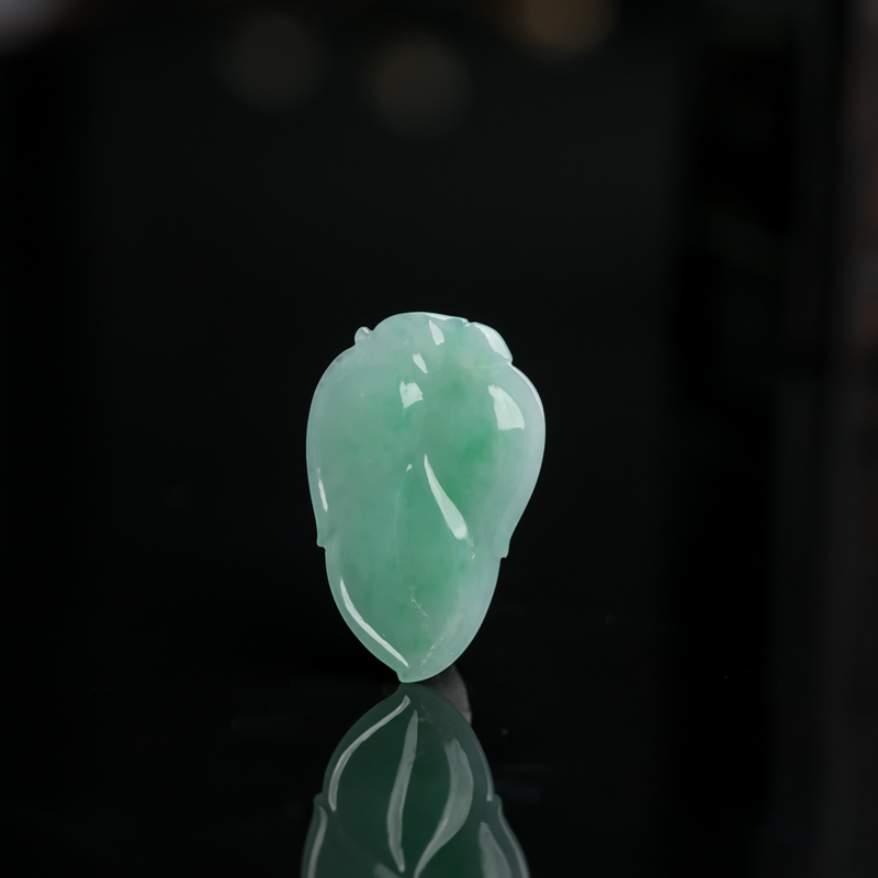 缅甸天然浅绿翡翠金枝玉叶吊坠-红掌柜