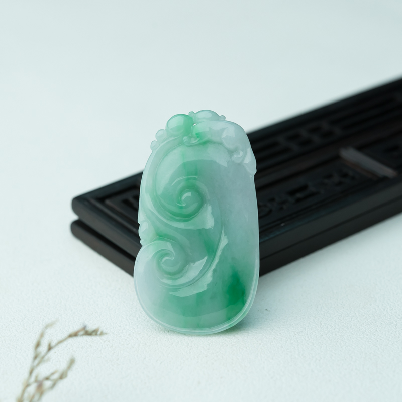 缅甸天然飘翠翡翠如意吊坠-红掌柜
