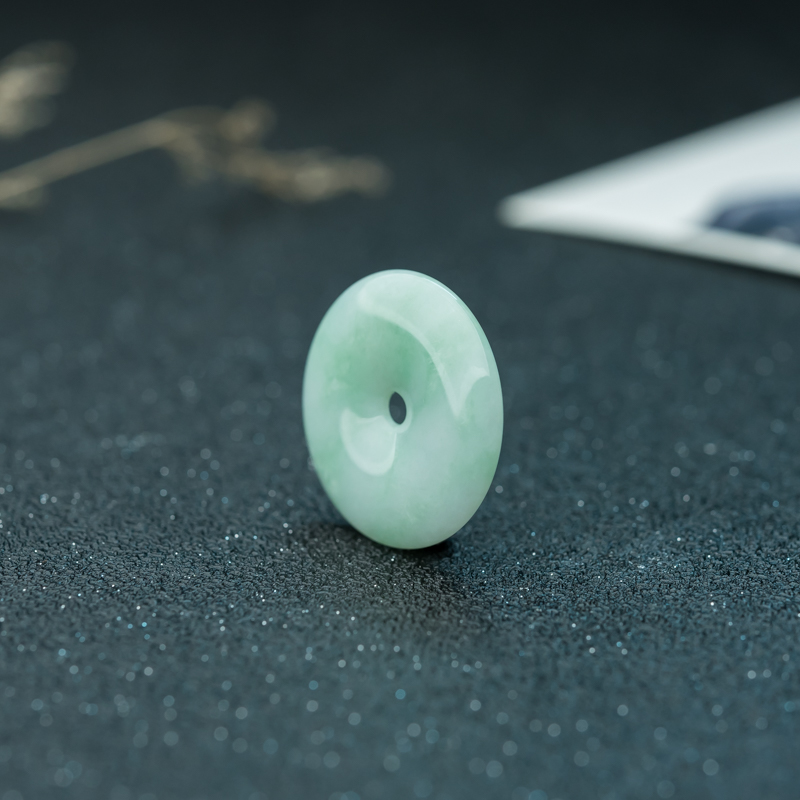 天然糯种飘翠翡翠平安扣吊坠-红掌柜