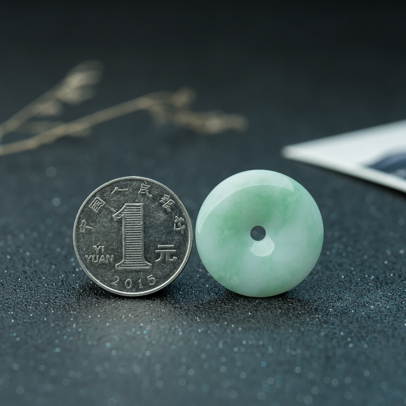 糯种飘翠翡翠吊坠-红掌柜