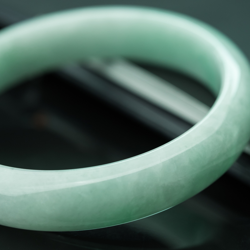 缅甸天然糯种翡翠手镯-红掌柜