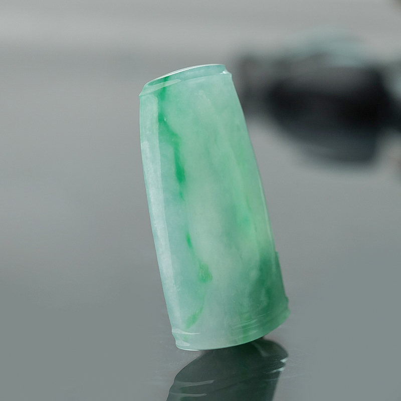 缅甸糯冰种豆绿翡翠竹节吊坠-红掌柜