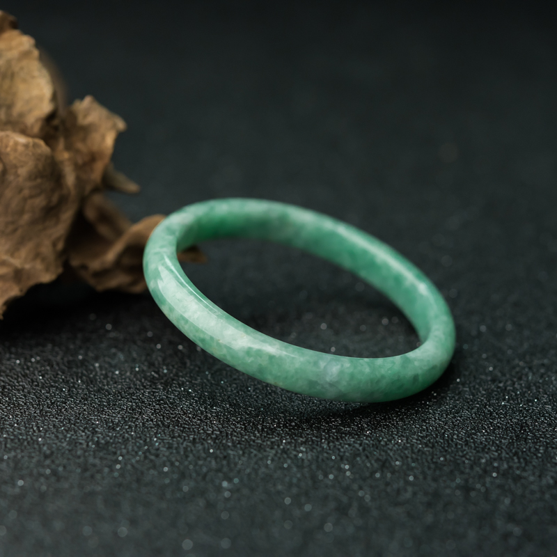 52.3mm豆绿翡翠手镯-红掌柜