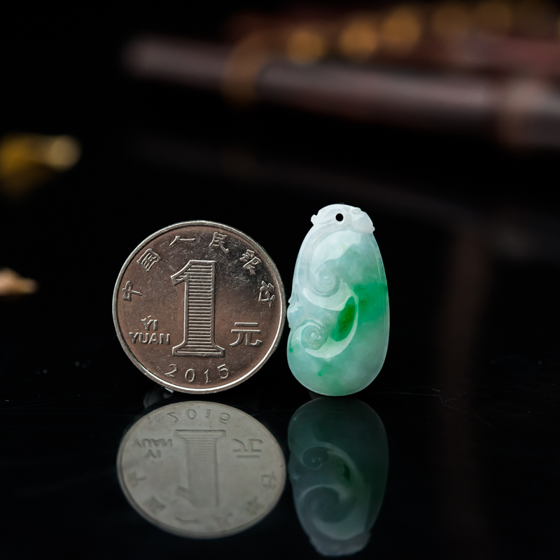 糯种翡翠如意吊坠-红掌柜