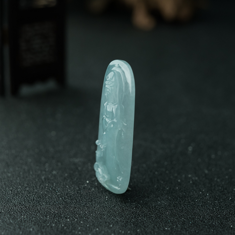 天然糯冰种淡晴水翡翠观音吊坠-红掌柜