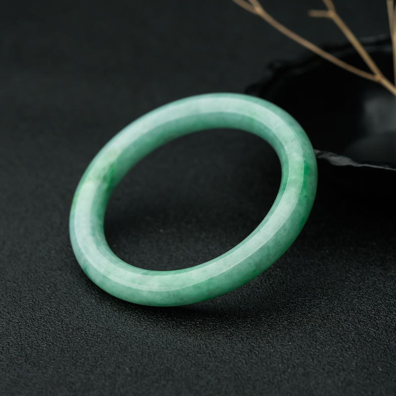 天然糯种豆绿翡翠圆镯-红掌柜
