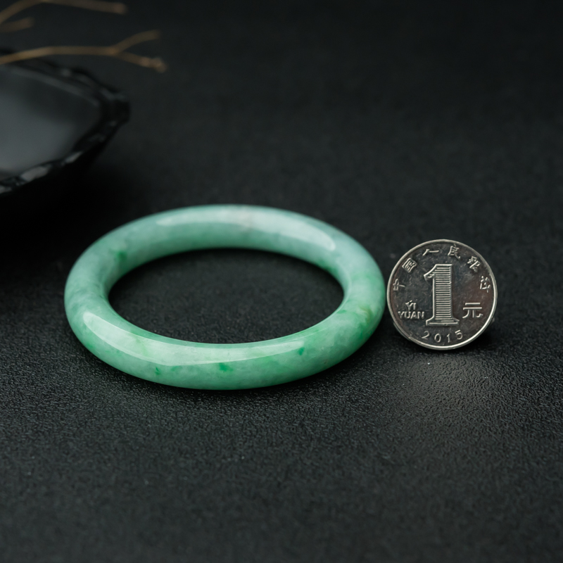 糯种翡翠圆镯-红掌柜