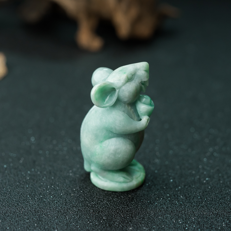 糯种翡翠子鼠摆件-红掌柜