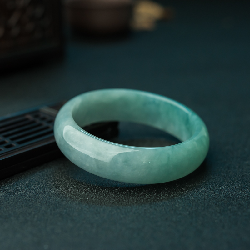 缅甸糯冰种飘花翡翠手镯-红掌柜