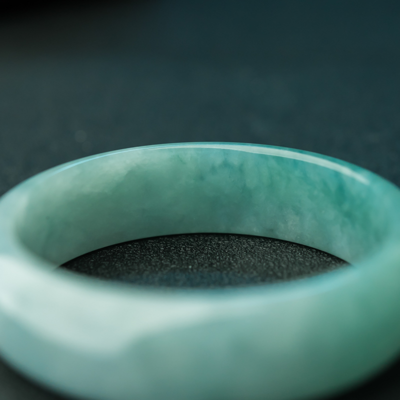 糯冰种飘花翡翠手镯-红掌柜