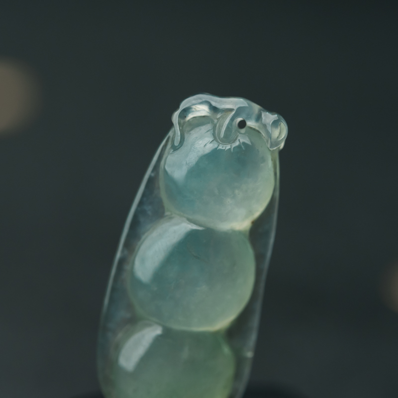 缅甸天然油青种翡翠福豆吊坠-红掌柜