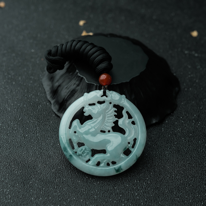 缅甸天然糯冰种飘花翡翠马到功成吊坠-红掌柜