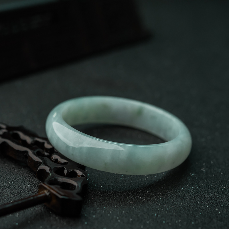 蓝水翡翠平安镯-红掌柜