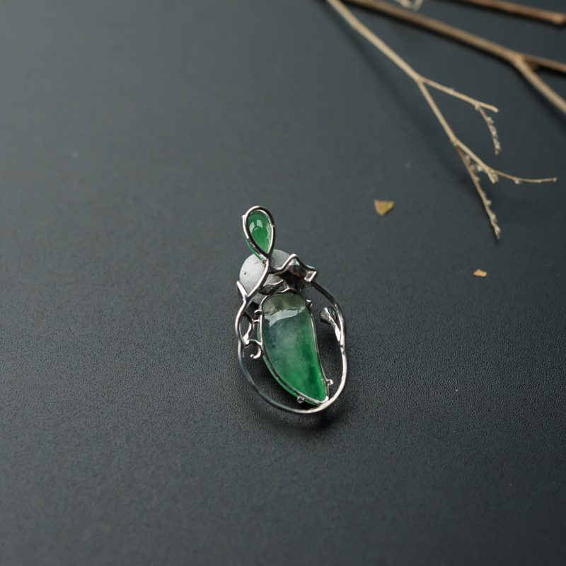 缅甸天然飘翠翡翠吊坠-红掌柜