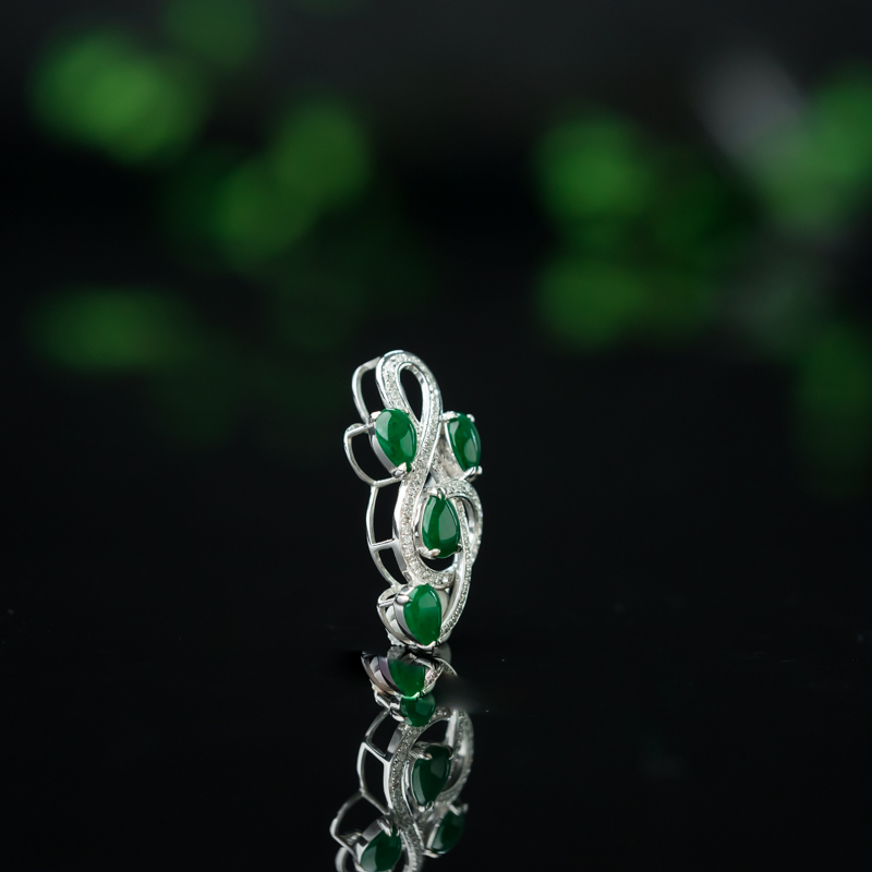 缅甸18K糯种翠绿翡翠音符吊坠-红掌柜