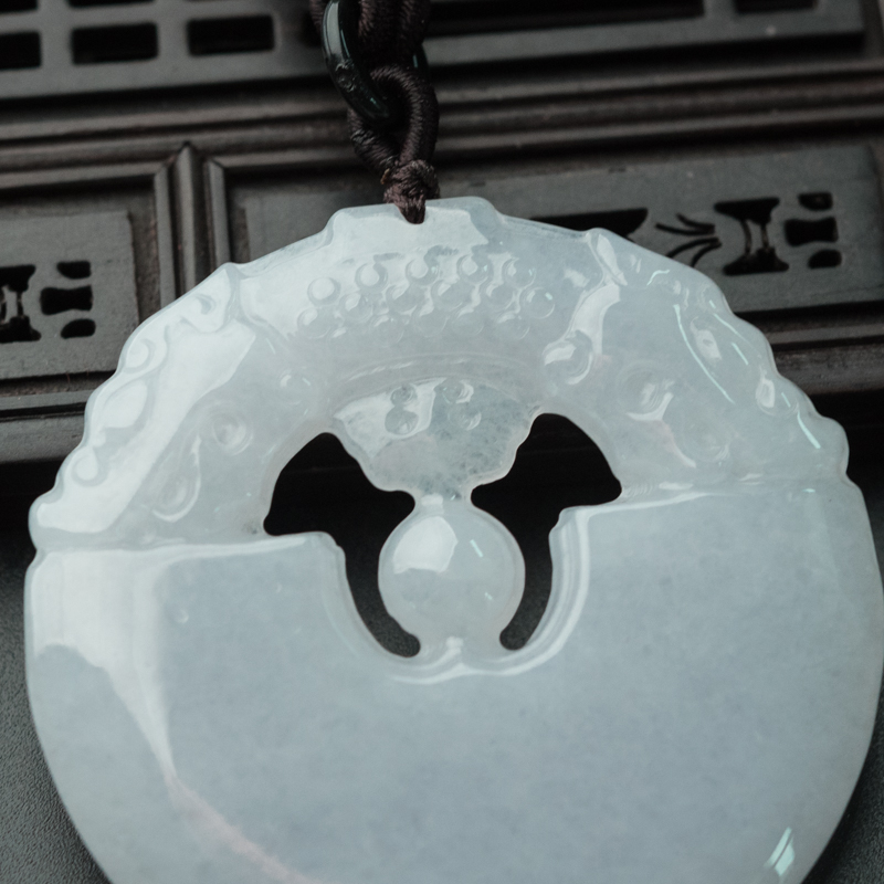 缅甸天然糯种翡翠吊坠-红掌柜