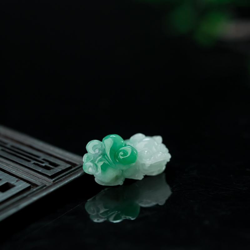 缅甸糯种飘翠翡翠貔貅吊坠-红掌柜