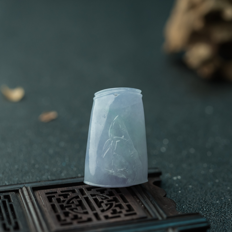 糯冰种春带彩翡翠节节高升吊坠-红掌柜