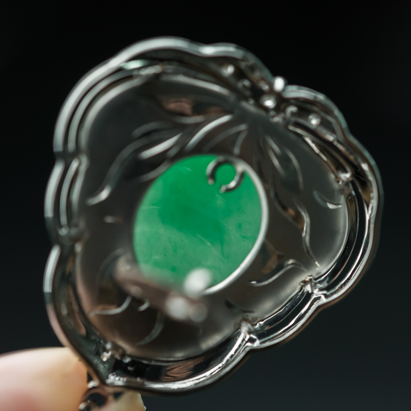 缅甸天然糯种飘翠翡翠吊坠-红掌柜