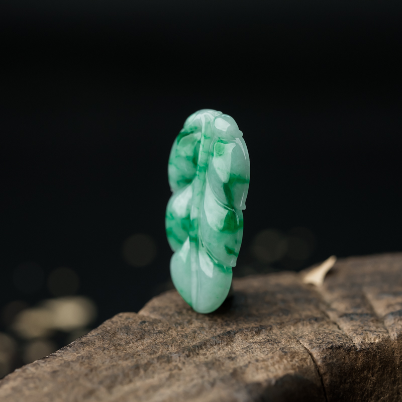 天然糯种飘翠翡翠大业有成吊坠-红掌柜