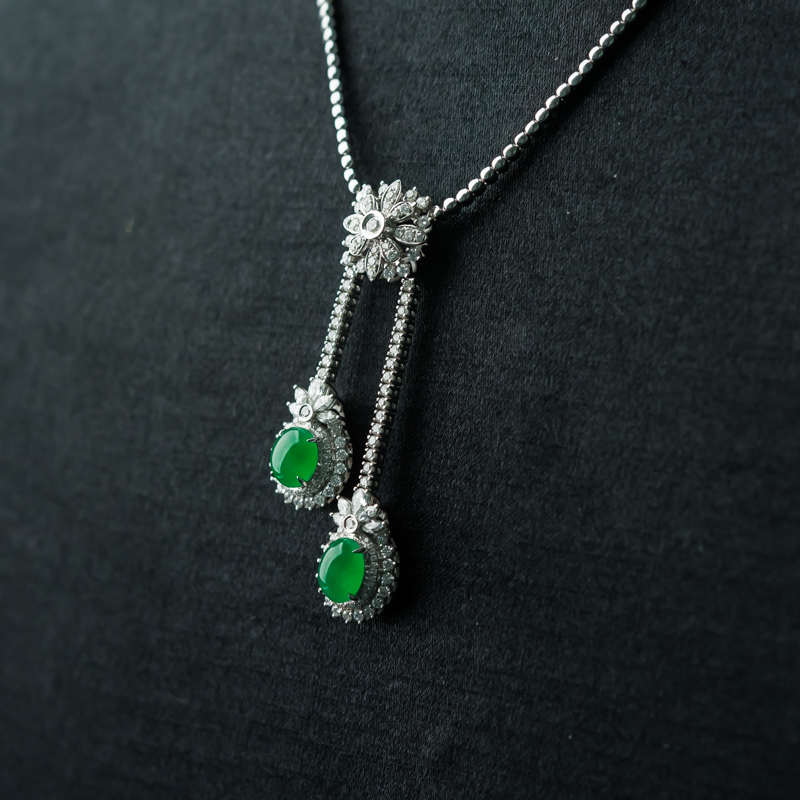 天然糯冰种阳绿翡翠戒面吊坠-红掌柜