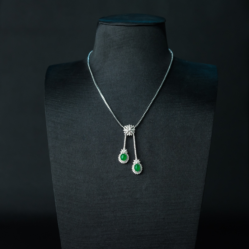 缅甸天然糯冰种阳绿翡翠吊坠-红掌柜