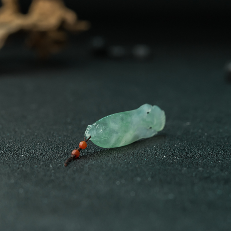 缅甸糯冰种飘花翡翠年年有余吊坠-红掌柜