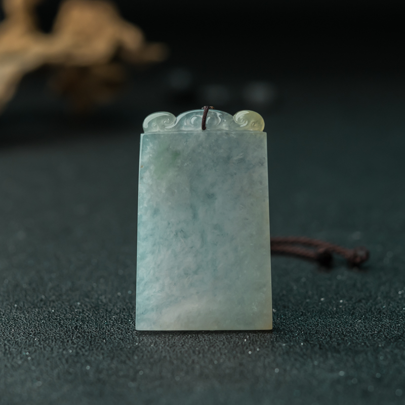 缅甸天然淡晴水翡翠无事牌吊坠-红掌柜